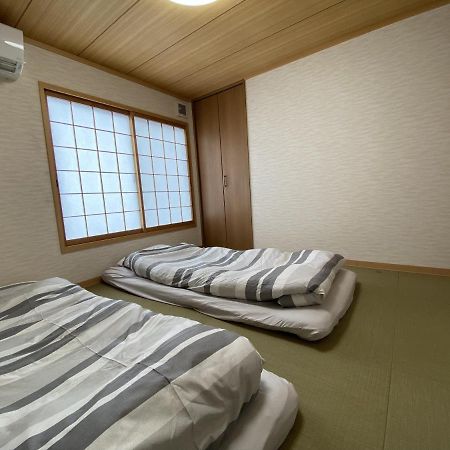 Wutong-40 Minutes Direct To Kansai Airport And 5 Minute Walk To Jr Or Subway Or Nankai Line And 1 Minute To Tsutenkaku The Landmark Of Osaka And Many Japanese Bistros Nearby Zewnętrze zdjęcie