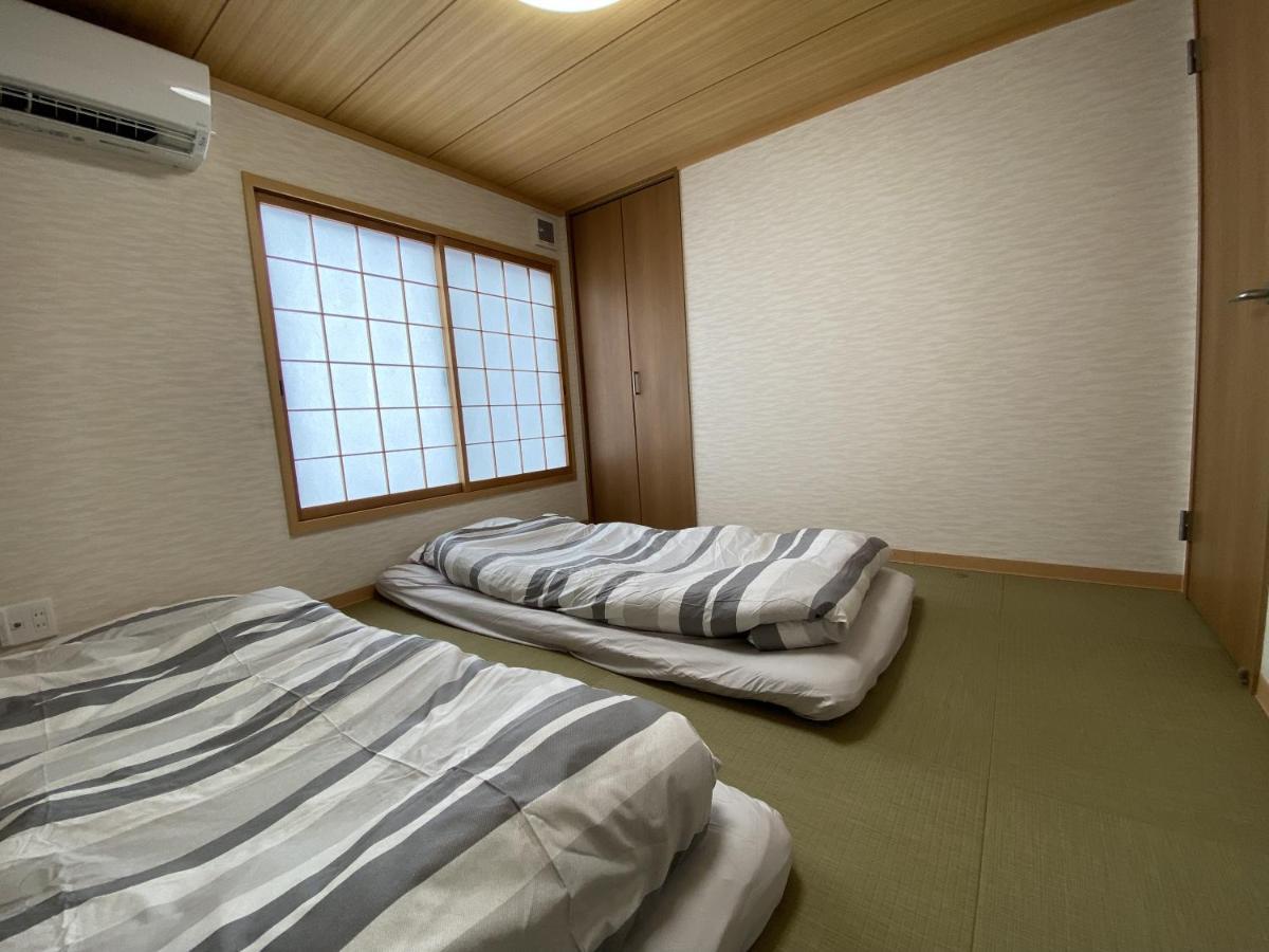 Wutong-40 Minutes Direct To Kansai Airport And 5 Minute Walk To Jr Or Subway Or Nankai Line And 1 Minute To Tsutenkaku The Landmark Of Osaka And Many Japanese Bistros Nearby Zewnętrze zdjęcie
