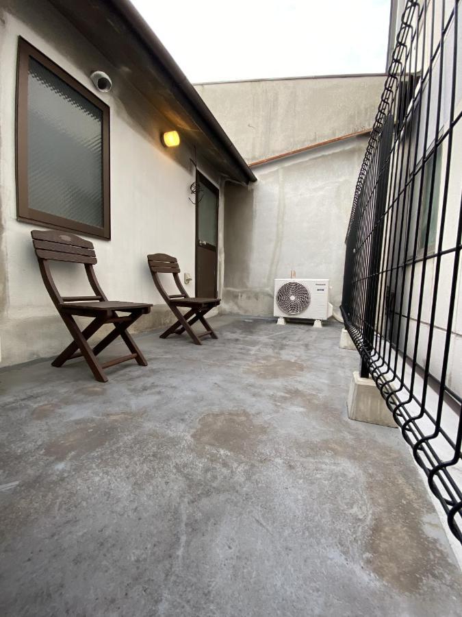 Wutong-40 Minutes Direct To Kansai Airport And 5 Minute Walk To Jr Or Subway Or Nankai Line And 1 Minute To Tsutenkaku The Landmark Of Osaka And Many Japanese Bistros Nearby Zewnętrze zdjęcie